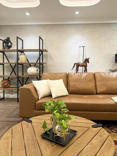 Keindahan Elemen Interior Industrial Dan Kontemporer, Harvey Sofa Dari Serba Antik