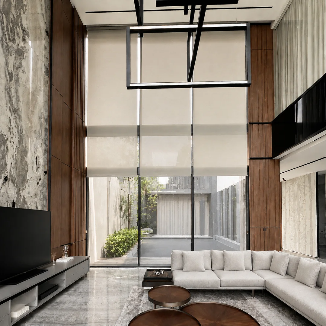 ROLLER BLIND