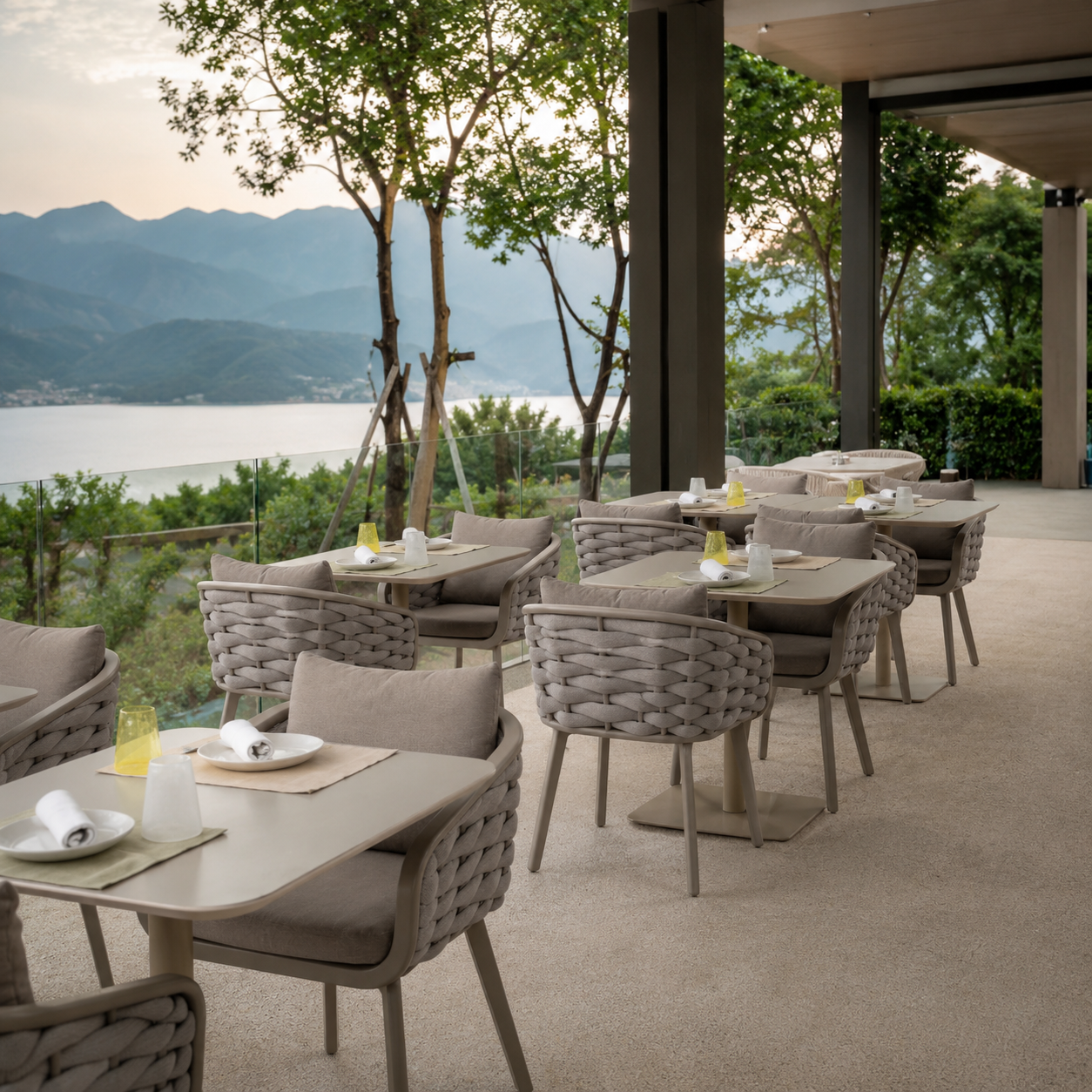 RIVIERA scenography